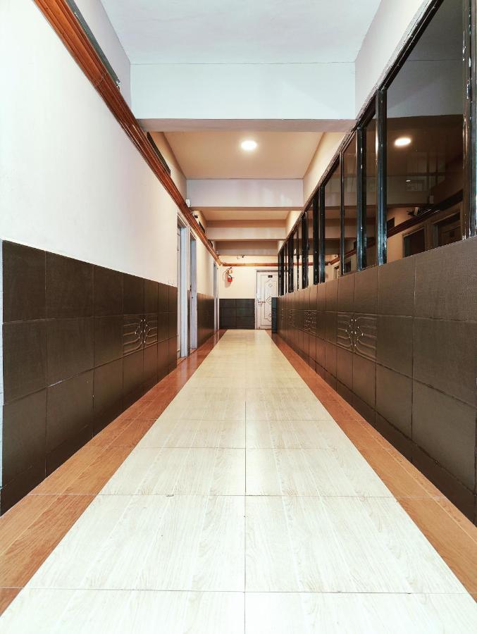 Hotel Harmony Jamnagar Exterior photo
